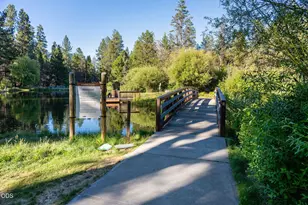 19077 Mount McLoughlin Ln, Bend, OR 97703 - Photo 67