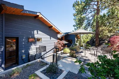 19077 Mount McLoughlin Lane, Bend, OR 97703 - Photo 55