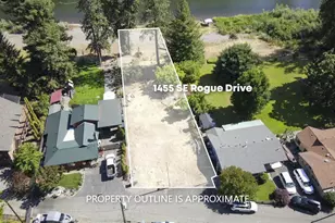 1455 SE Rogue Dr, Grants Pass, OR 97526 - Photo 1