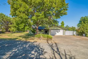 238 Grandview Ln, Grants Pass, OR 97527 - Photo 31