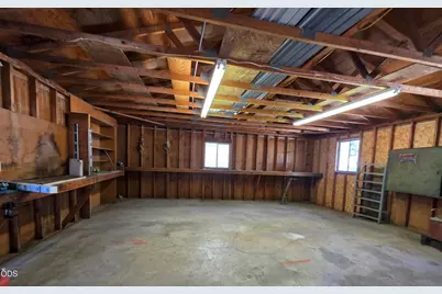 305 S Charley Avenue, Chiloquin, OR 97624 - Photo 33