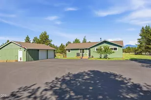 16250 South Dr, La Pine, OR 97739 - Photo 9