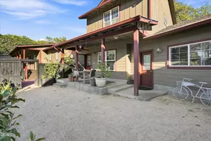 101 Rocky Knoll Ln, Jacksonville, OR 97530 - Photo 33