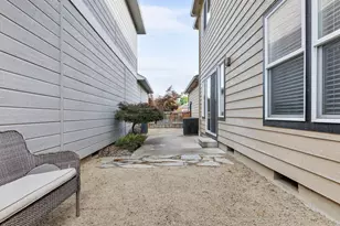 691 Buck Point St, Central Point, OR 97502 - Photo 25