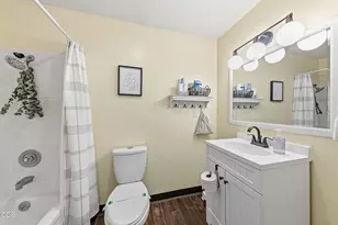 832 La Loma Dr, Medford, OR 97504 - Photo 29