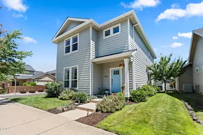 1142 N Haskell Street, Central Point, OR 97502 - Photo 3