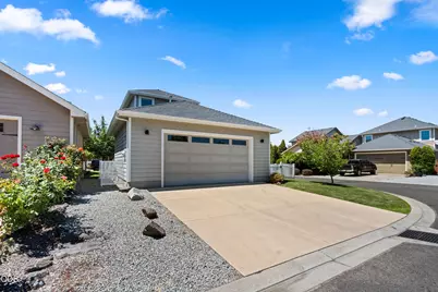 1142 N Haskell Street, Central Point, OR 97502 - Photo 25