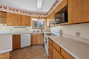 7004 SW Highland Dr, Powell Butte, OR 97753 - Photo 13