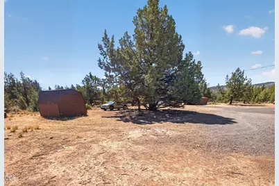 7004 SW Highland Drive, Powell Butte, OR 97753 - Photo 31