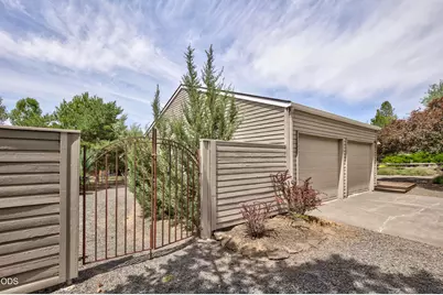 61145 Ladera Road, Bend, OR 97702 - Photo 5