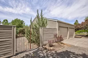 61145 Ladera Rd, Bend, OR 97702 - Photo 5