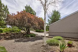 61145 Ladera Rd, Bend, OR 97702 - Photo 13