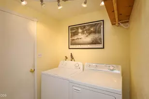 886 Palmer Rd, Ashland, OR 97520 - Photo 19