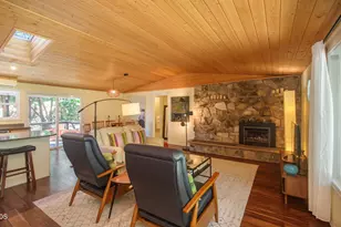 886 Palmer Rd, Ashland, OR 97520 - Photo 5