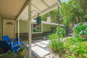 886 Palmer Rd, Ashland, OR 97520 - Photo 3
