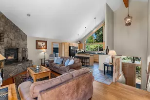 18117 Belknap Ln, Sunriver, OR 97707 - Photo 11