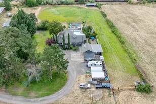 2622 Eric Ave, Central Point, OR 97502 - Photo 7