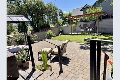 6085 Adams Road, Talent, OR 97540 - Photo 17