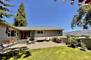 6085 Adams Rd, Talent, OR 97540 - Photo 23