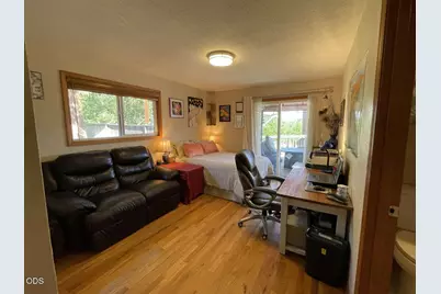 6085 Adams Road, Talent, OR 97540 - Photo 11