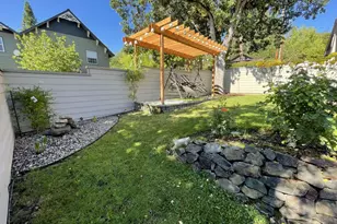 6085 Adams Rd, Talent, OR 97540 - Photo 19