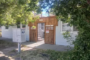 323 Commercial St, Klamath Falls, OR 97601 - Photo 1