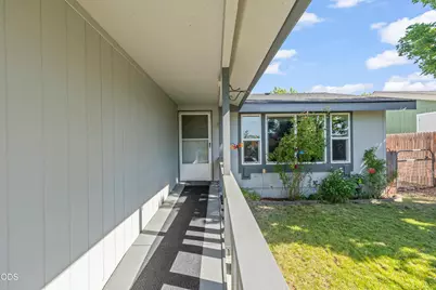 172 SE Tracie Street, Madras, OR 97741 - Photo 3