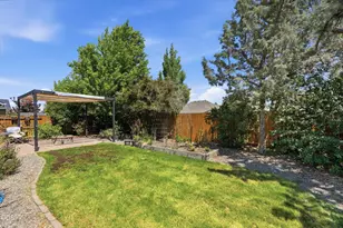 222 Southwest 33rd Drive, Redmond, OR 97756 - Photo 25