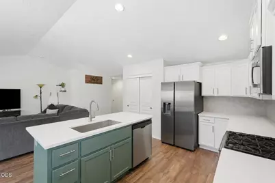 222 SW 33rd Drive, Redmond, OR 97756 - Photo 5