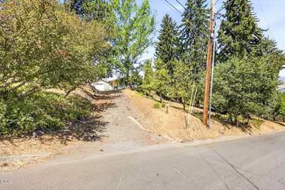 595 Monroe Street, Ashland, OR 97520 - Photo 3
