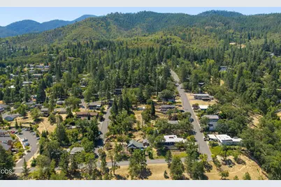 595 Monroe Street, Ashland, OR 97520 - Photo 35
