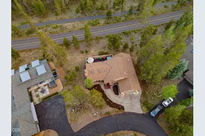 18035 Maury Mountain Lane, Sunriver, OR 97707 - Photo 11