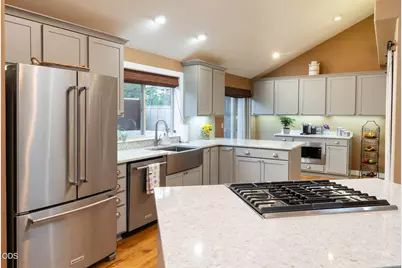 18035 Maury Mountain Lane, Sunriver, OR 97707 - Photo 23