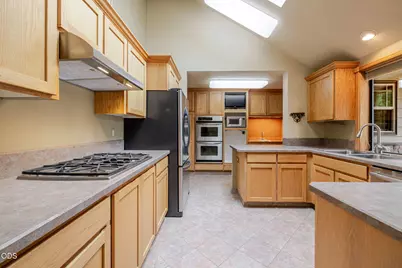 21140 Wilderness Way, Bend, OR 97702 - Photo 17