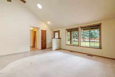 21140 Wilderness Way, Bend, OR 97702 - Photo 11