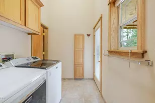 21140 Wilderness Way, Bend, OR 97702 - Photo 29