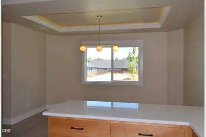 185 SW Rock Gulch Road, Grants Pass, OR 97527 - Photo 11