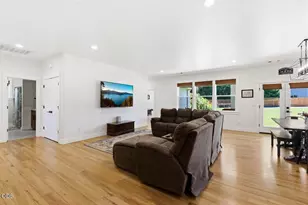 1609 Pacific Ln, Phoenix, OR 97535 - Photo 7