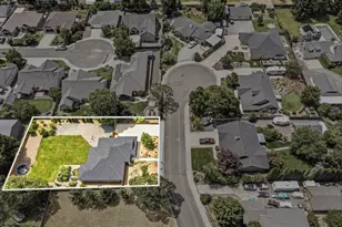 1609 Pacific Ln, Phoenix, OR 97535 - Photo 3