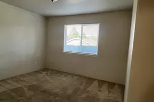 1288 SW Sturgeon Ct, Grants Pass, OR 97527 - Photo 13