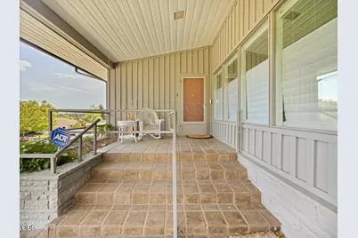 1500 Pacific Terrace, Klamath Falls, OR 97601 - Photo 7