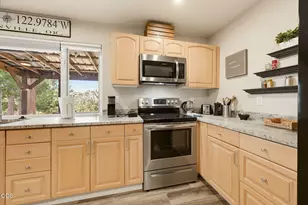 831 Juanita Way, Jacksonville, OR 97530 - Photo 57