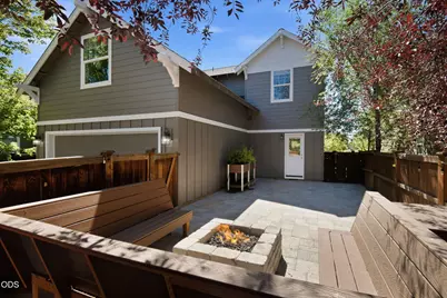 21286 NE Beall Drive, Bend, OR 97701 - Photo 29
