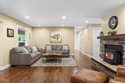2618 Syringa Drive, Medford, OR 97501 - Photo 7