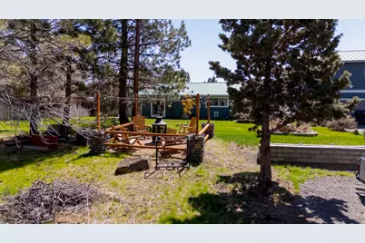20873 SE Greenmont Drive, Bend, OR 97702 - Photo 5