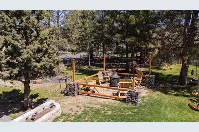 20873 SE Greenmont Drive, Bend, OR 97702 - Photo 41