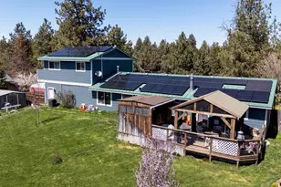 20873 SE Greenmont Dr, Bend, OR 97702 - Photo 7