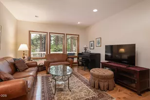 60894 Willow Creek Loop, Bend, OR 97702 - Photo 13
