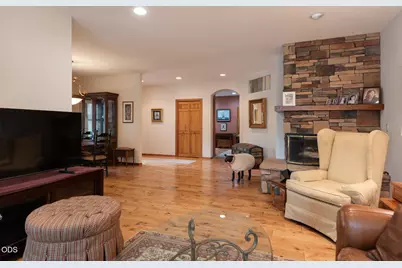 60894 Willow Creek Loop, Bend, OR 97702 - Photo 13