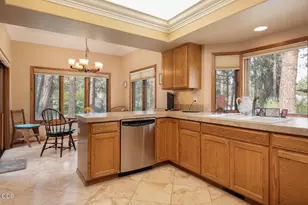 60894 Willow Creek Loop, Bend, OR 97702 - Photo 17
